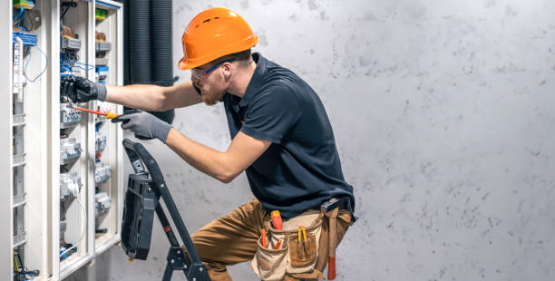 Best Licensed Electrician  in Warsaw, MO